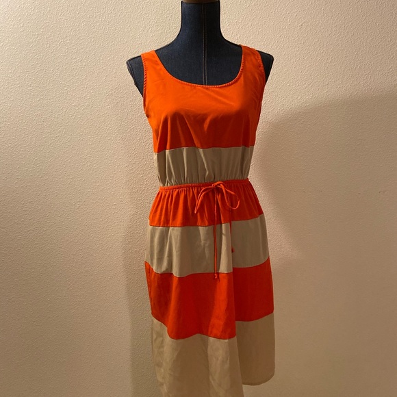 Tan and Orang-Red Dress EnFocus Studio - Picture 2 of 2